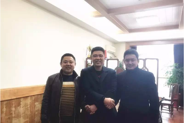 玩大了,浏阳烟花易购互联网平台加直播,就是这