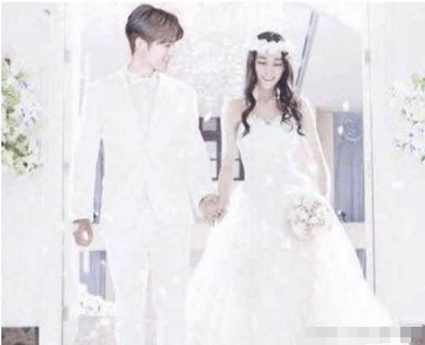 CP婚纱照:鹿晗热巴甜蜜,郑爽杨洋卖萌,最有范