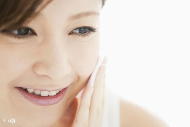 女性头发掉的厉害怎么办,八招护理方法包管用