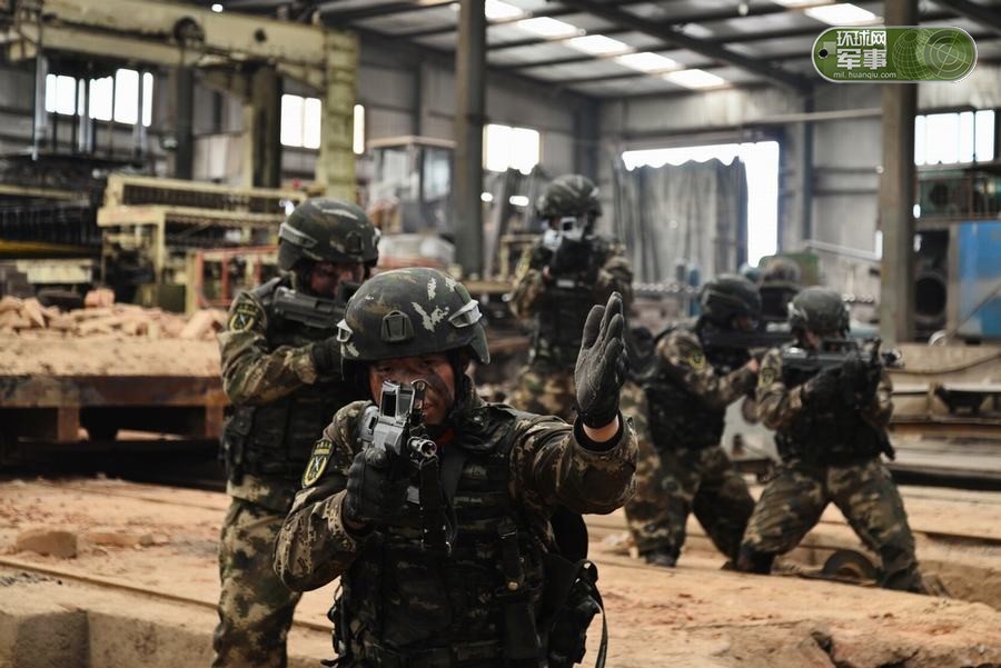 他们就是——驻守在反恐一线的武警新疆总队四支队特勤中队!