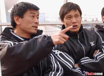 他是中超最年轻出场 却未满20退役