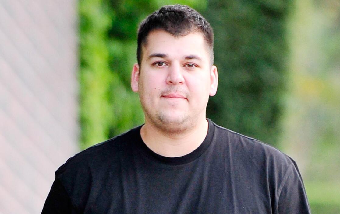 罗布
不过值得一提的是，罗布与奥多姆关系非常密切，奥多姆对这位昔日的小舅子照顾有加，罗布也没少为奥多姆说好话。另外，罗布与姐姐们的关系似乎也不太稳定，尤其是与金-卡戴珊，他曾公开骂金是个贱女人，导致两人几乎不再说话。