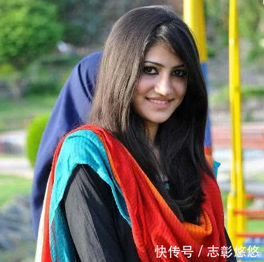 巴基斯坦美女来中国旅游两周,哭着闹着非要回