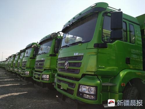 新疆地产智能环保渣土车上市 告别“抛、洒、滴、漏”城市污染