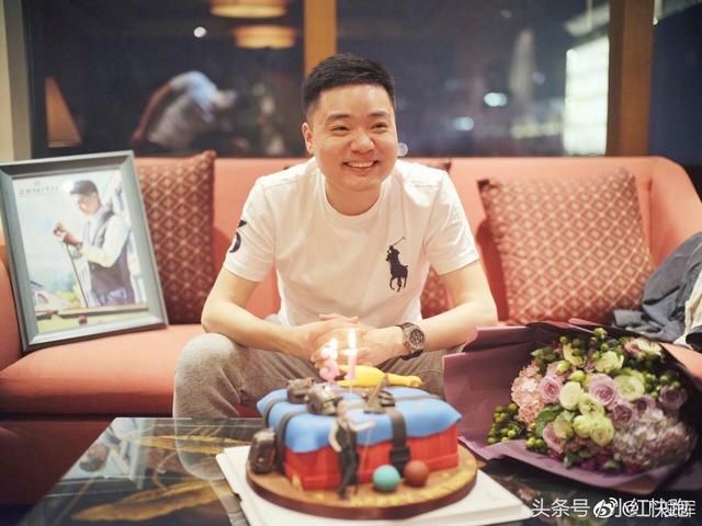 正在直播斯诺克中国公开赛,丁俊晖VS迈克尔乔