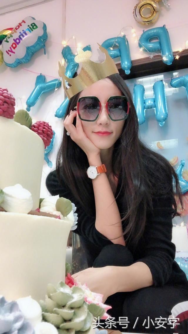韩雪素颜现身生日派对,手上超大钻戒引人注目!
