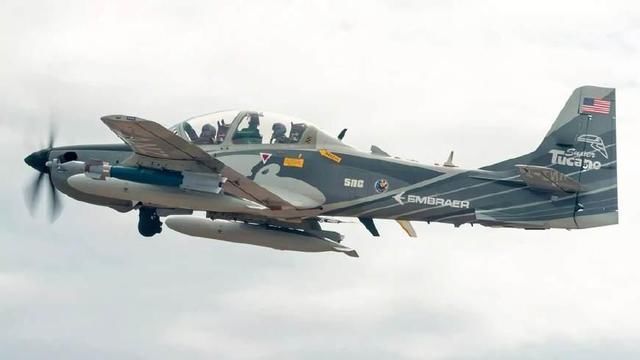 美军战机演习前坠毁 机组人员一死一伤 学印度"摔飞机"?