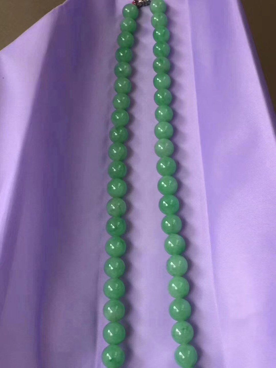 黄金有价玉无价和田玉的药用功效及戴和田玉的