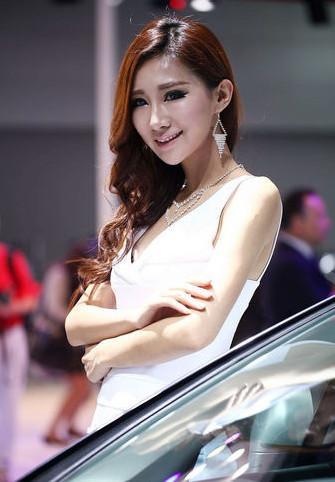 米咪与前男友李小蕾在一起时期的画面