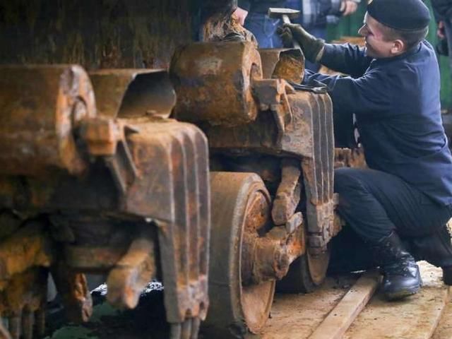 从沉船中打捞出二战美国产量最大的坦克,修复