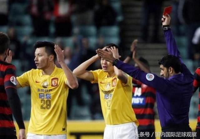 黑哨执法广州恒大亚冠比赛!球迷:完了,这是个