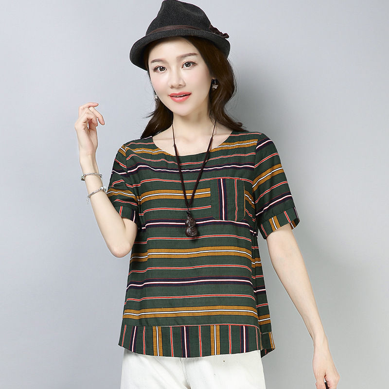 三四十岁女人!学下面女士穿短袖上衣,年轻不止