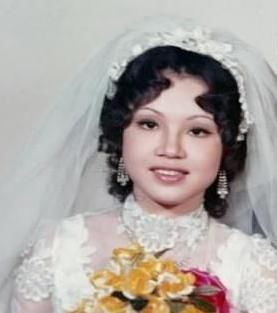 为何90岁的李嘉诚年年带儿孙祭拜亡妻,因没有