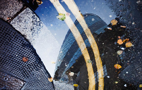 鲁伊斯自信地说。在拍摄过程中不时有路人驻足观看，而鲁伊斯也乐于向人们分享他拍到的照片，引得路人连连称赞。鲁伊斯坦言到：“你永远不知道拍摄的结果是什么，光线、角度和行人的入境都会对拍摄有影响，但正是这种未知的随机性使得拍摄过程令人兴奋。”