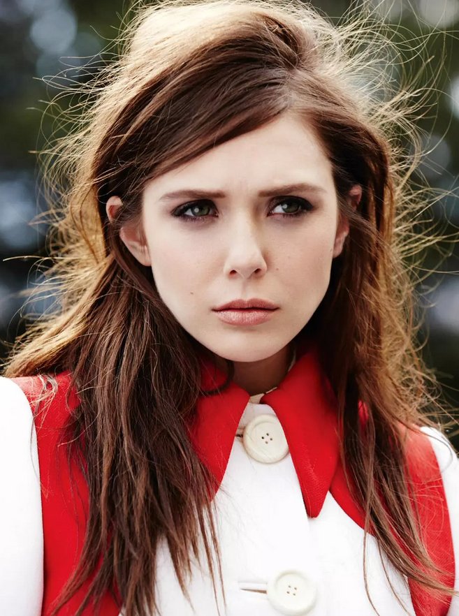 《复仇者联盟3》绯红女巫的写真,碾压黑寡妇,