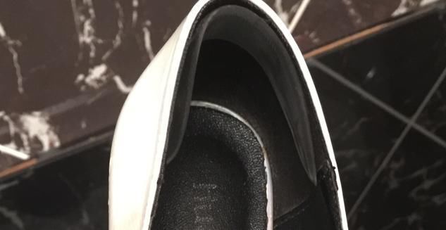 模特们穿高跟鞋站一天,现在明白为啥不累脚,原