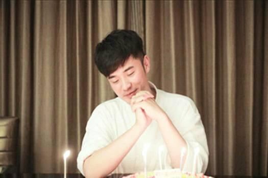 从攀母子关系变为独当一面的综艺大咖,陈赫这