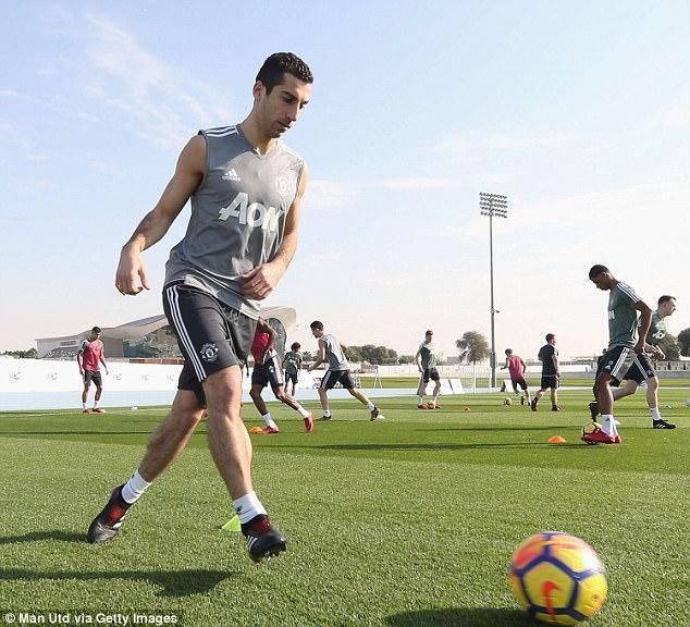 曼联与曼城陷入球员争夺战,桑切斯更适合哪支