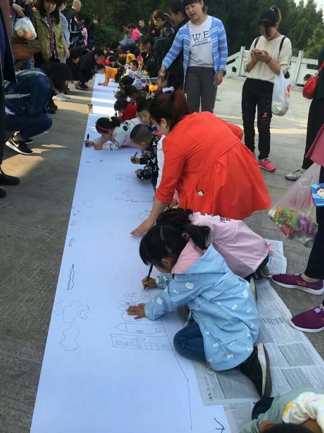 旺苍县东河镇第二幼儿园开展系列亲子春游活动
