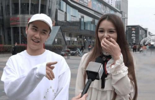 韩国人问中国游客:你们知道高铁时速400的感觉