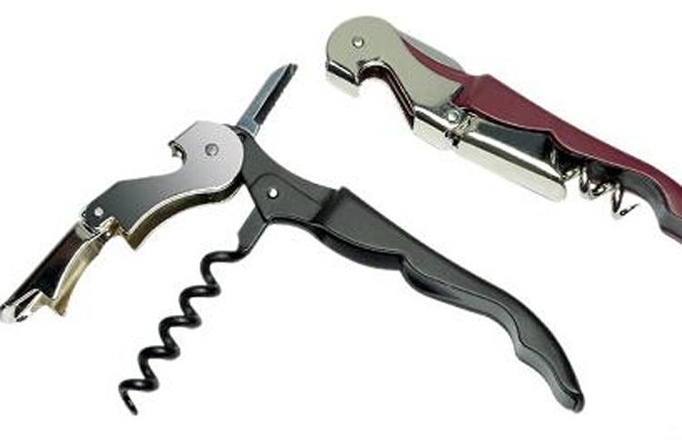 没有开瓶器怎么开红酒木塞,六个妙招轻松开