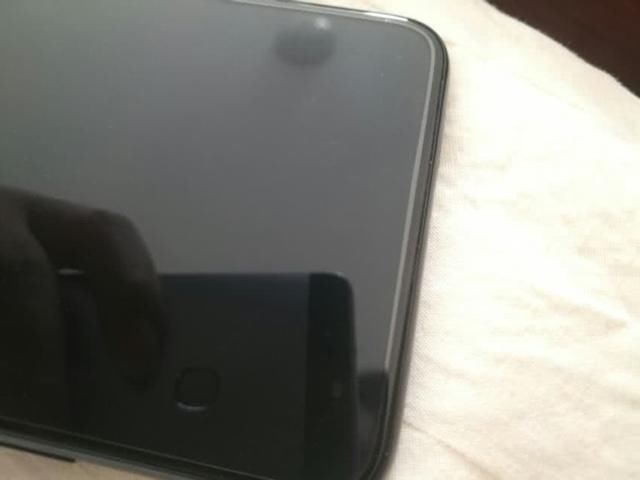 广告打到世界杯的vivo NEX,槽点满满!工艺粗糙