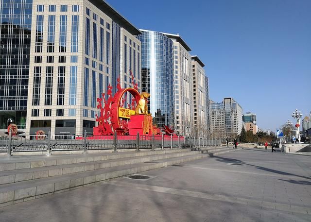 图为王府井东方广场.