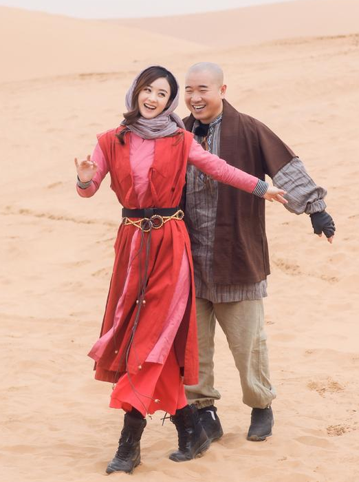 沙漠歌后赵丽颖 二人转流行歌全hold住