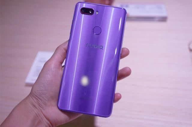 努比亚千元神机问世,拍照强过华为P20!选它还