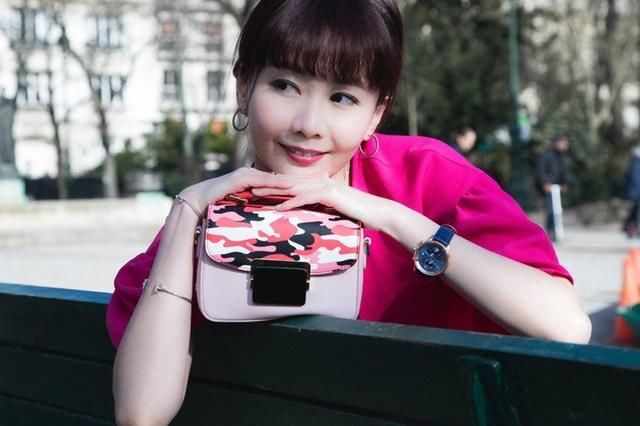 时尚部落客街拍最爱,流行方包她们这样搭