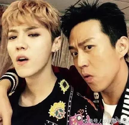 鹿晗邓超谁是爸爸?天天互黑!