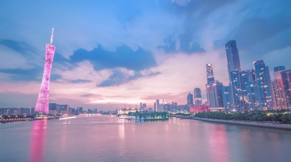 【每日昱言】北京23家违规中介被查处、自如