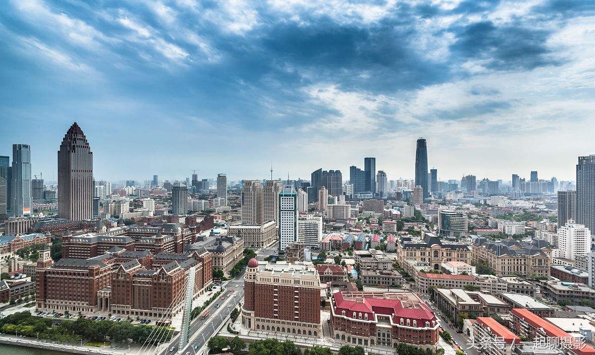 我国经济发展到中等发达国家水平的五个地区,