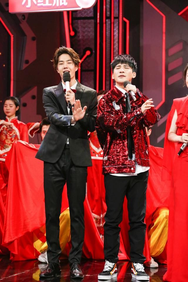 有趣的是,当潘美辰老师提起自己发行的第一张专辑代表作是《我曾用心