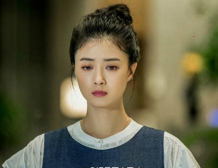 丸子头不好扎，江疏影似路人，高圆圆凌乱!