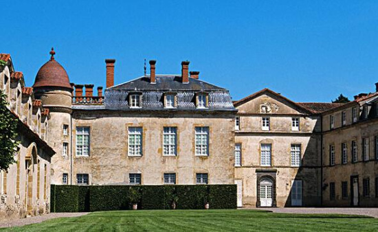 巴黎旅游重振计划见成效:一季度游客人数创10