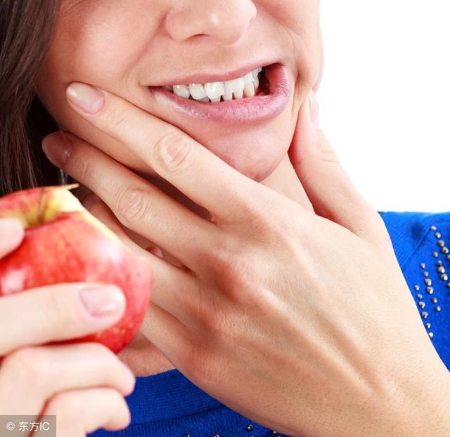 牙龈出血是刷牙刷的吗?该怎么办