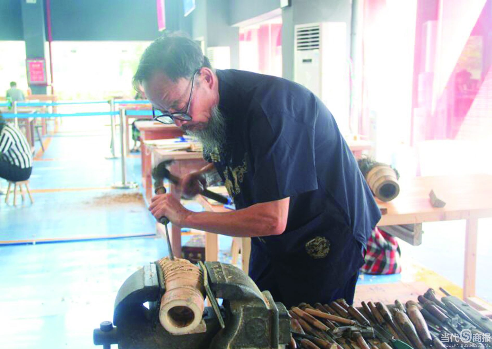 湘竹技能竞赛决赛在益阳精彩上演 75名竹艺高手亮绝活 湘竹技能竞赛决赛在益阳精彩上演 75名竹艺高手亮绝活