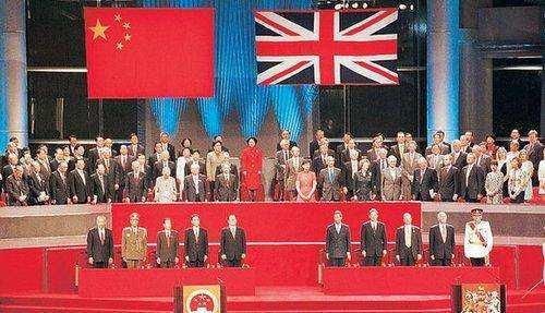 毛主席晚年托付给邓小平两件事,一个被当面拒