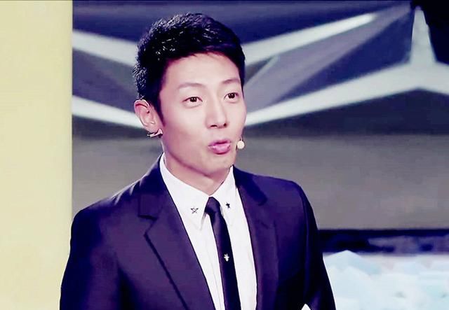 撒贝宁主持2018春晚吗 有传闻不主持是真的吗