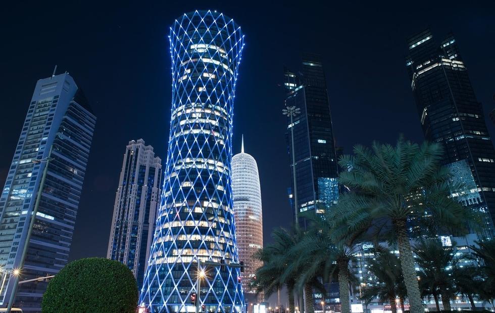 最富有的亚洲国家:读书看病不花钱