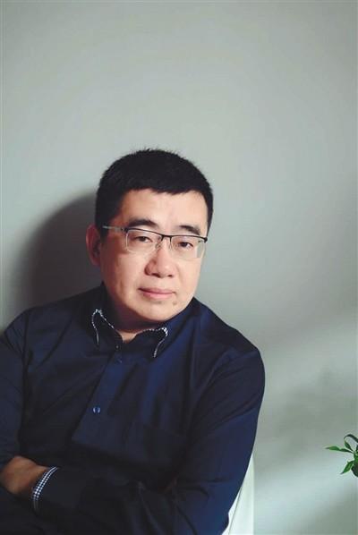 反腐作家:正部级高官拥有明星情人这事是真的