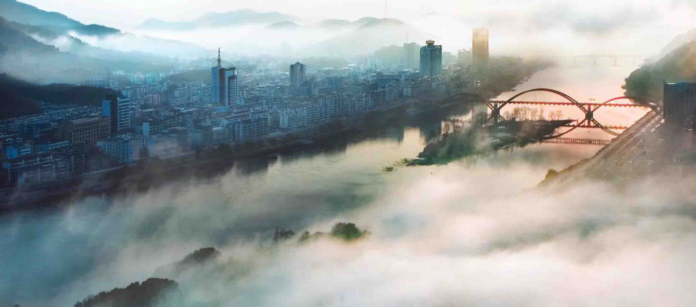 今天是中国旅游日,刚刚被评为中国最宜居气候