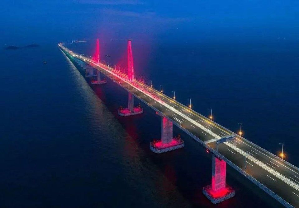 珠港澳大桥通车,可以开车去香港了?看到这些苛