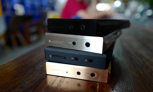 艾利和SP1000四版本外观及音色对比