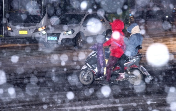 吉林辽源大雪中的景象 实拍雪后城市之美(图8)