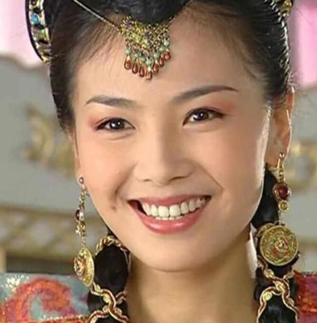 江疏影的长相一直被说刻薄心机,来说一下那些