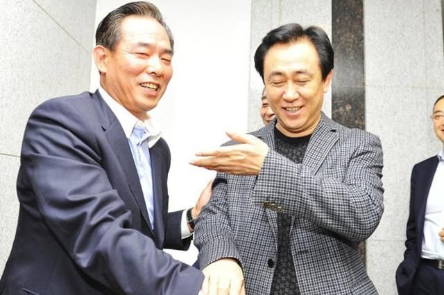 许家印最严军规真能解决恒大一大痼疾?卡纳瓦