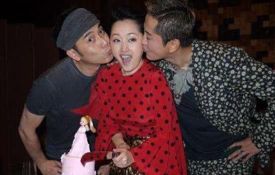 杨钰莹隐瞒5年丈夫遭曝光,是赫赫有名的他,难