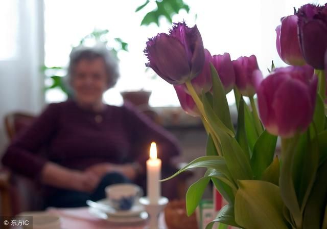 婆家给十万彩礼我陪嫁一套房老公不满意,婆婆